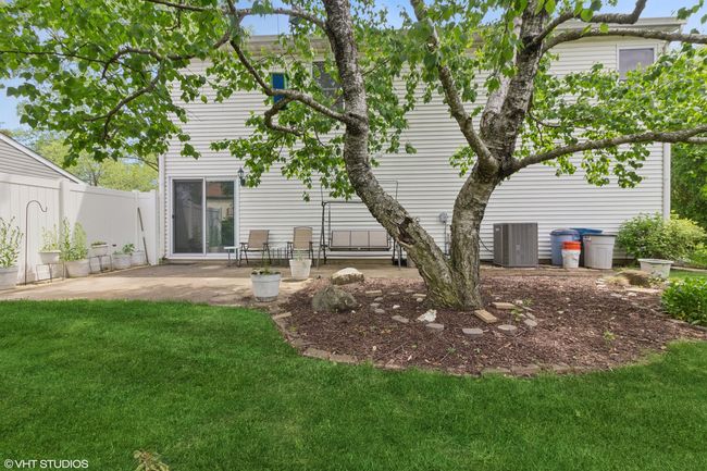 181 Campbell Dr, House other with 3 bedrooms, 2 bathrooms and 1 parking in Bolingbrook IL | Image 16