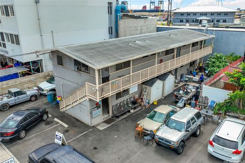 219 Kalihi St, Honolulu, HI, 96819-3923 | Card Image