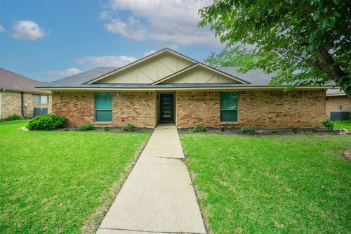 1916 Maxwell Dr, Lewisville, TX, 75077-7521 | Card Image