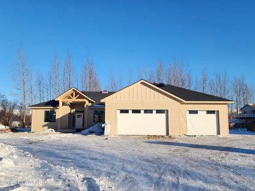745 W Montana Drive, Palmer, AK, 99645 | Card Image