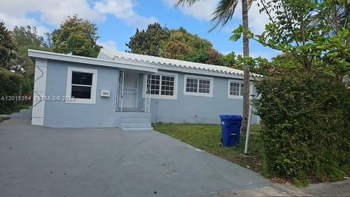 831 Ne 157th Ter, North Miami Beach, FL, 33162-5207 | Card Image