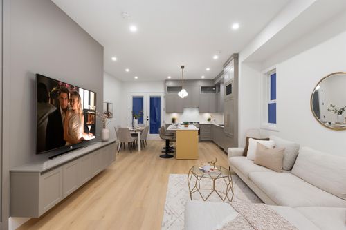 102-1820 165a St, Surrey, BC, V3Z9N3 | Card Image