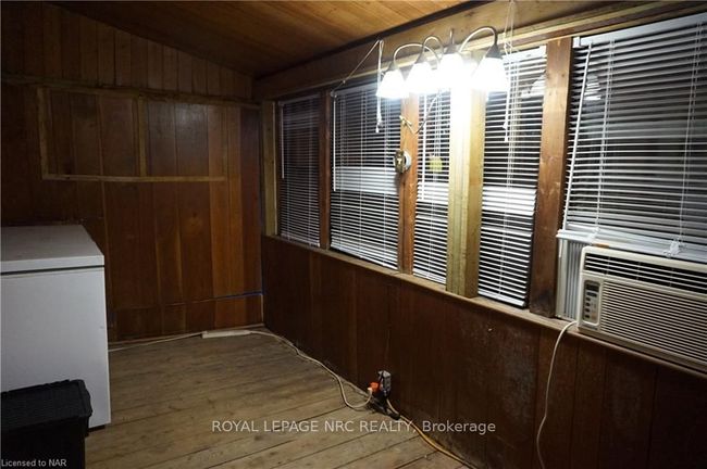 3878 Chippawa Pky, House other with 3 bedrooms, 1 bathrooms and 10 parking in Niagara Falls ON | Image 21