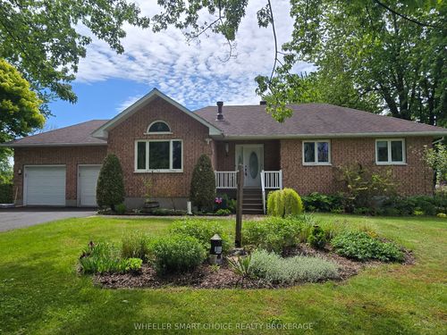 15206 Colonial Dr, Ingleside, ON, K0C1M0 | Card Image