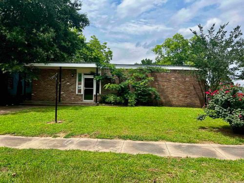 500 W Arch Ave, Searcy, AR, 72143-5204 | Card Image