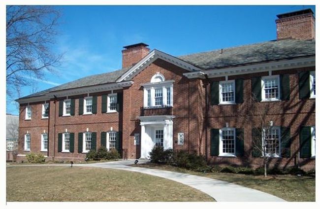 Take a stroll to the handsome Bronxville Library and enjoy a variety of different programs throughout the year | Image 19