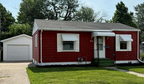 941 S 28th St, Fort Dodge, IA, 50501-6320 | Card Image