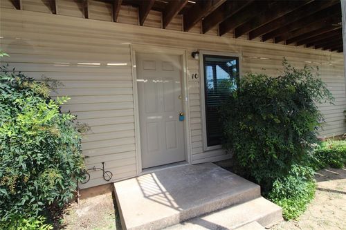 apt-1c-1901 E Lindsey St, Norman, OK, 73071-1864 | Card Image