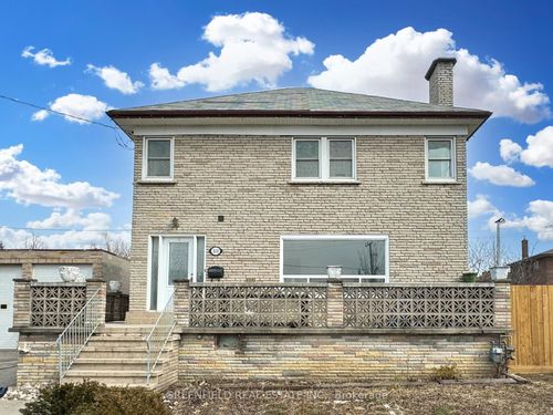 3131 Weston Rd, North York, ON, M9M2T4 | Card Image