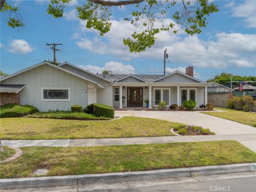 3340 Hillrose Dr, Rossmoor, CA, 90720-4802 | Card Image