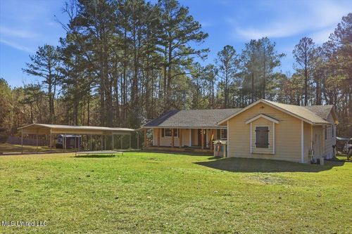 501 Pine Ridge Rd, Florence, MS, 39073-8611 | Card Image