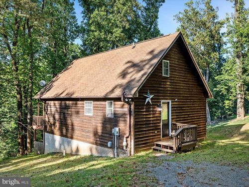 18 Rocky Knob Ln, FRONT ROYAL, VA, 22630-6059 | Card Image