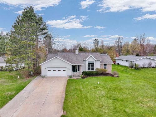 4327 Benson Rd, Cadillac, MI, 49601-9303 | Card Image