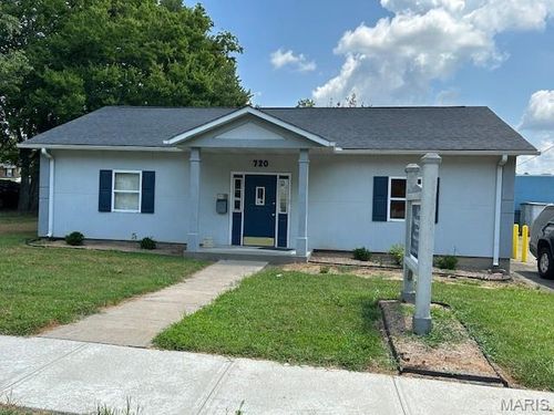 720 Forest Ave, Cape Girardeau, MO, 63701-4520 | Card Image