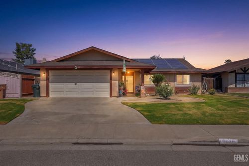 4416 Sugar Cane Ave, Bakersfield, CA, 93313-2945 | Card Image