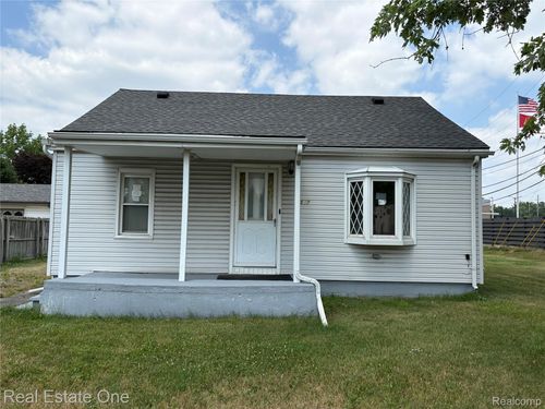 5873 Elmgrove Ave, Warren, MI, 48092-3473 | Card Image