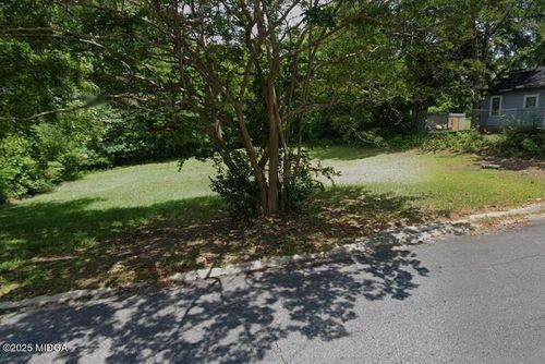 1209 Eastview Ave, Macon, GA, 31217-4205 | Card Image