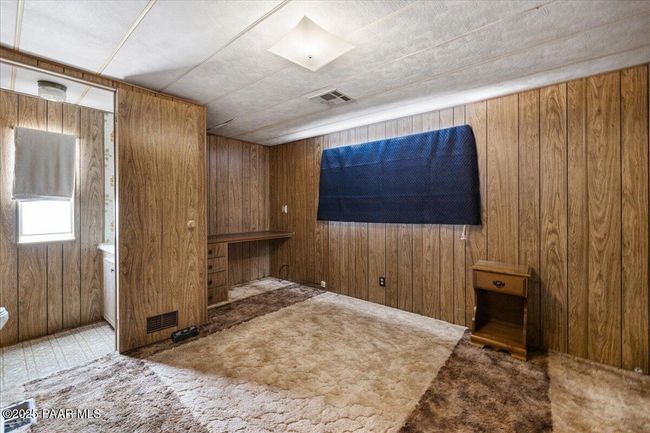 32-Bedroom | Image 9