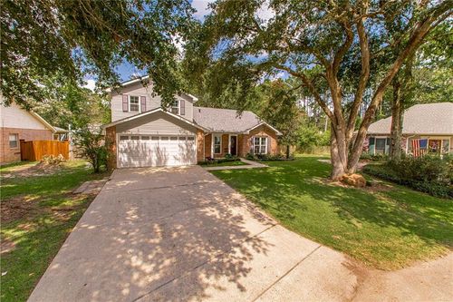 102 Gilmore Cir, Covington, LA, 70433-1576 | Card Image