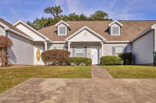 13558 Laurel Oaks Ln, Gulfport, MS, 39503-9499 | Card Image