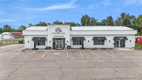 d-389 Paris Rd, Brantford, ON, N3T5L8 | Card Image