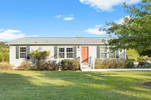 2036 Lone Oak Xing, Huddleston, VA, 24104-3883 | Card Image