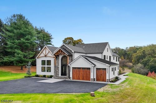 465 Cherry Ln, Mendham, NJ, 07945-2720 | Card Image