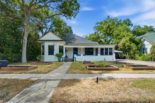 715 Saint George St, Gonzales, TX, 78629-3547 | Card Image