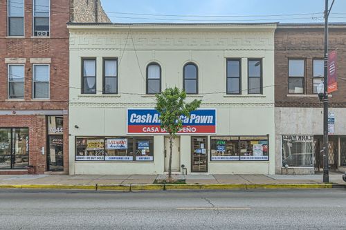 2flr-7048 N Clark St, Chicago, IL, 60626-2425 | Card Image