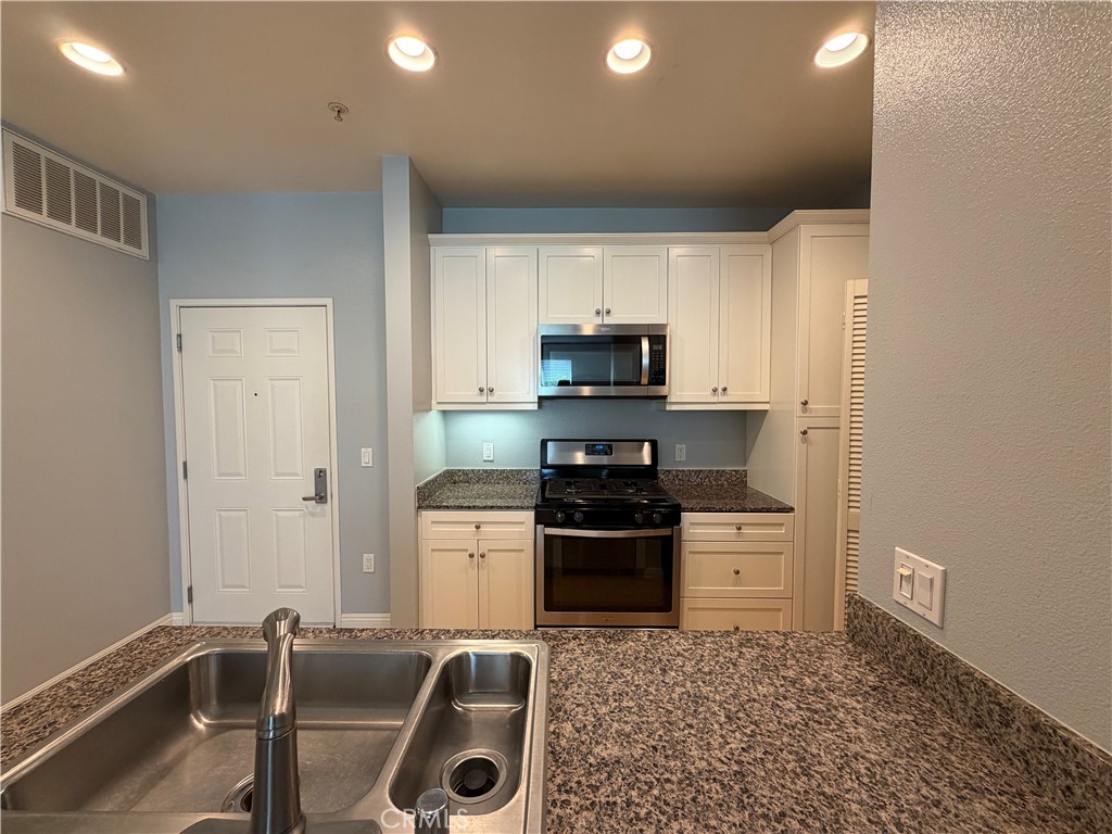 Residential Lease in Irvine 3