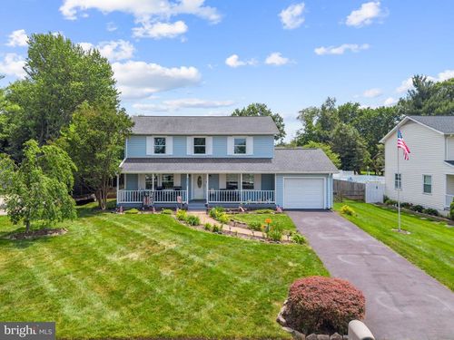 8607 Laws Dr, MANASSAS, VA, 20110-2110 | Card Image