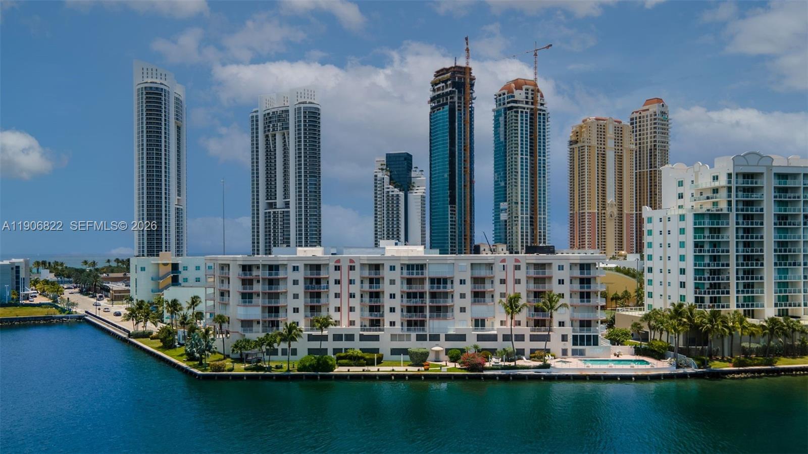 Residential in Sunny Isles Beach 5