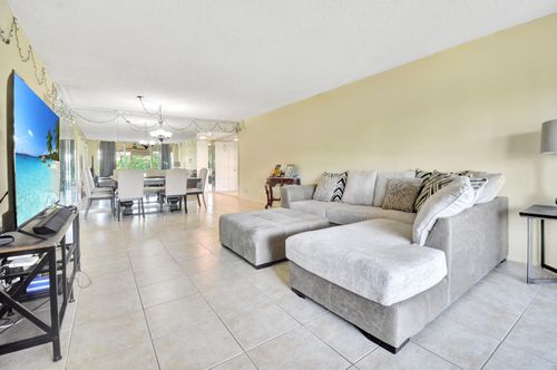 105-2671 S Course Dr, Pompano Beach, FL, 33069-3989 | Card Image