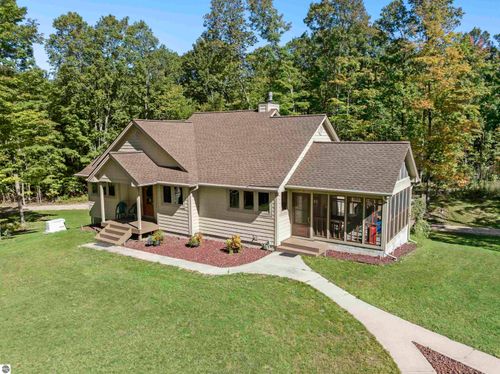 21125 Valencourt Rd, Copemish, MI, 49625-9711 | Card Image
