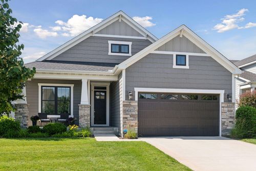 24540 Niblick Alcove, Shorewood, MN, 55331-2801 | Card Image