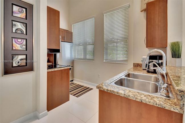 UNIT-104N - 450 N Federal Hwy, Townhouse with 3 bedrooms, 3 bathrooms and null parking in Boynton Beach FL | Image 10