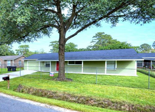 6315 Rosemary Ln, Houston, TX, 77016-2433 | Card Image