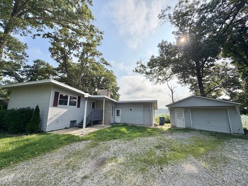 1708 Moonglow Rd, Centralia, IL, 62801-6766 | Card Image