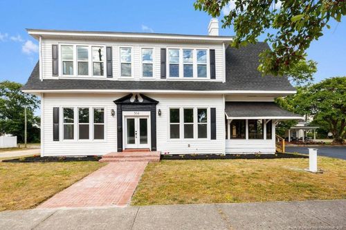 504 W Broad St, Dunn, NC, 28334-4810 | Card Image