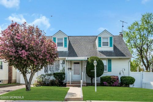 19 Clyde Ave, Hopelawn, NJ, 08861-1518 | Card Image