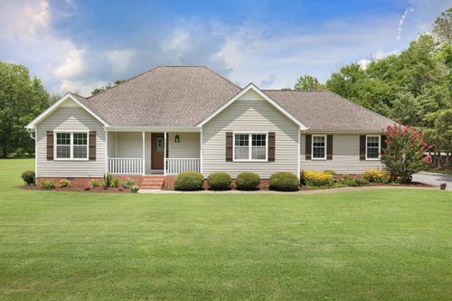 1049 Everett Dr, Smyrna, TN, 37167-6218 | Card Image