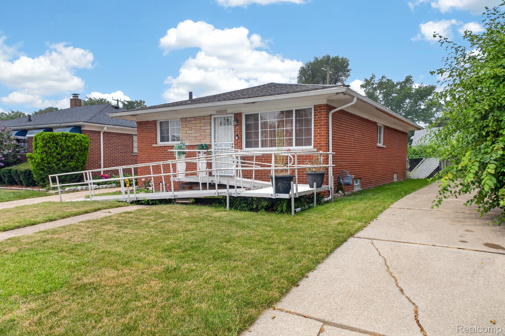 Residential in Detroit 3