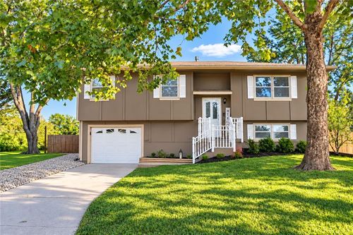 1113 W 3rd Cir, Edgerton, KS, 66021-2576 | Card Image