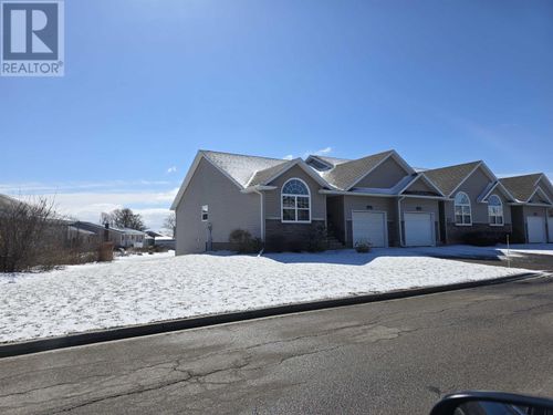 648 Murphy St, Summerside, PE, C1N0C2 | Card Image