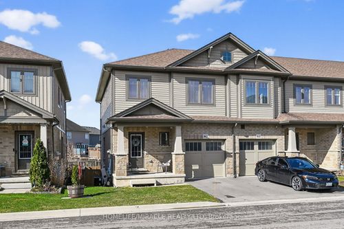 7-80 Severino Cir, Smithville, ON, L0R2A0 | Card Image