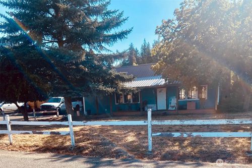 230 Burke Rd, Cle Elum, WA, 98922-9527 | Card Image