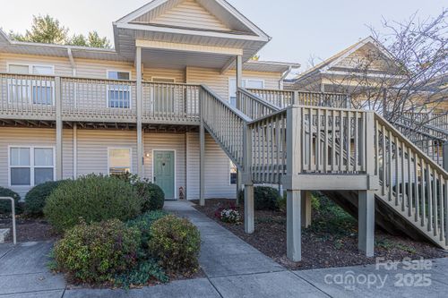204 Carrington Pl, Arden, NC, 28704-8808 | Card Image