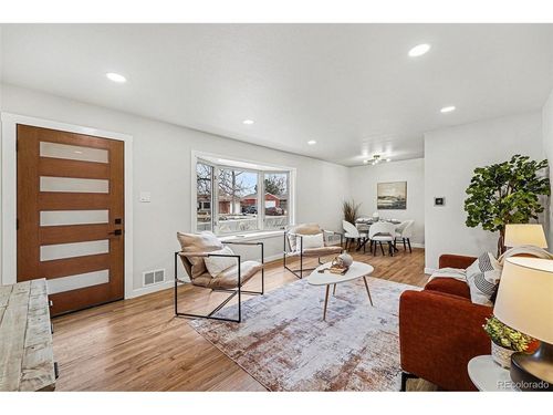 2069 S Raleigh St, Denver, CO, 80219-5154 | Card Image