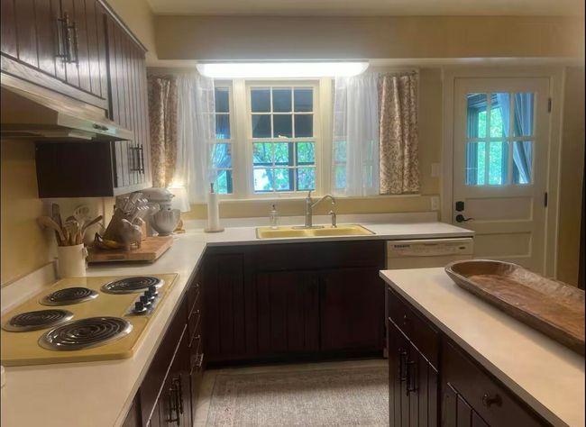 202 Black St, House other with 15 bedrooms, 10 bathrooms and null parking in Barbourville KY | Image 82