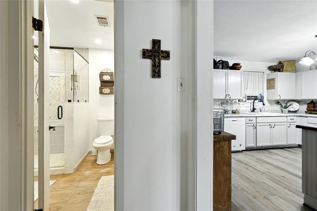 1566 S Robb St, House other with 2 bedrooms, 2 bathrooms and 3 parking in Trinity TX | Image 13